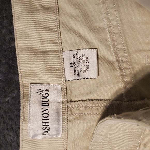 Shorts - Picture 2 of 2